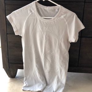 Lululemon swiftly shirt